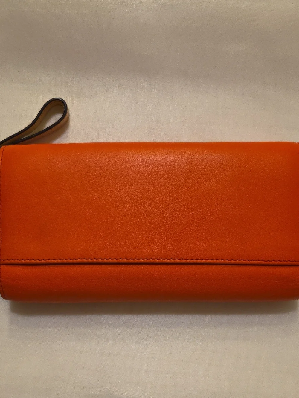 Katw Spade Orange Leather‎ Wristlet Wallet with Turn-Lock Closure